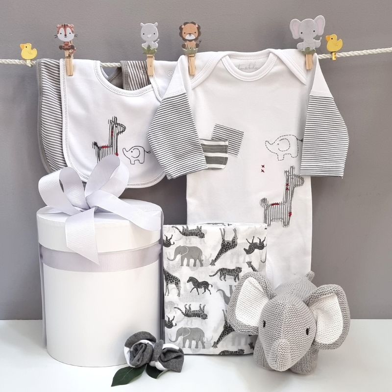 Baby Giraffe Safari Hamper Neutral