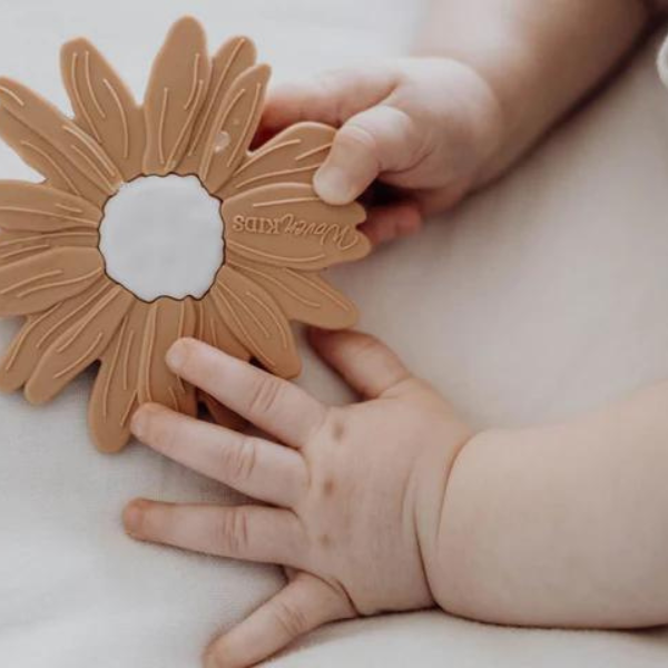 Neutral Baby Gift Hamper Dreams of Daisies