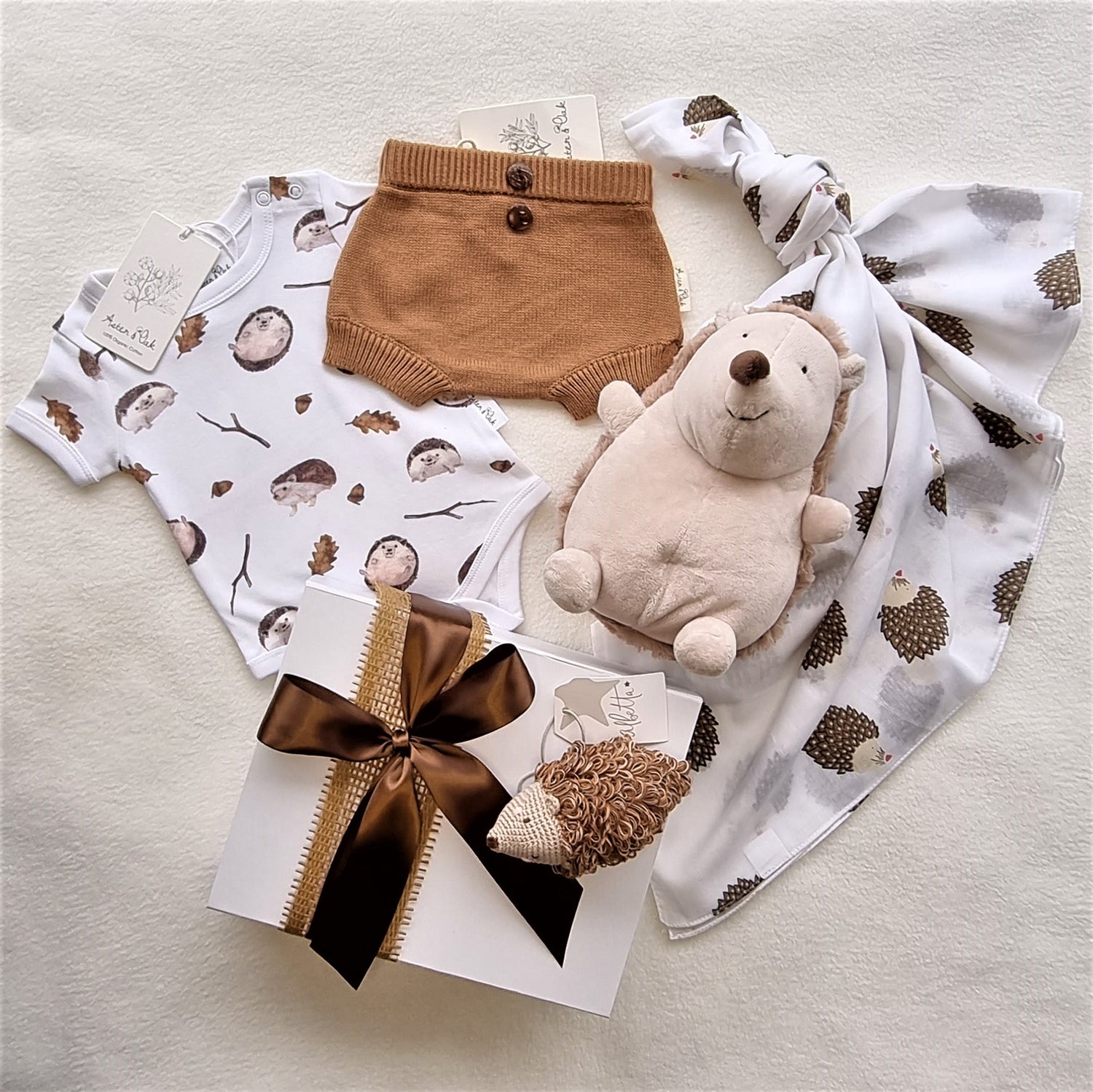 Hedgehog Heaven Neutral Baby Gift Hamper Hamper 0-3