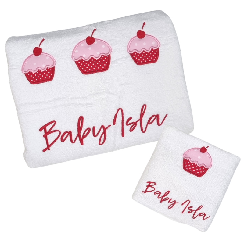 Sweet Lil Cupcake Girl's Personalised Bath Towel Set
