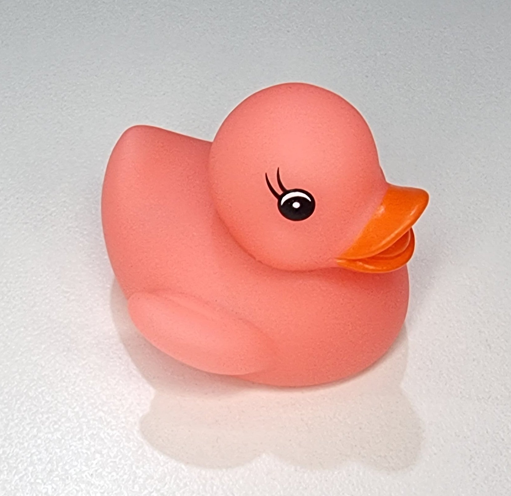 pink glow in dark baby bath duck rubber bath duck